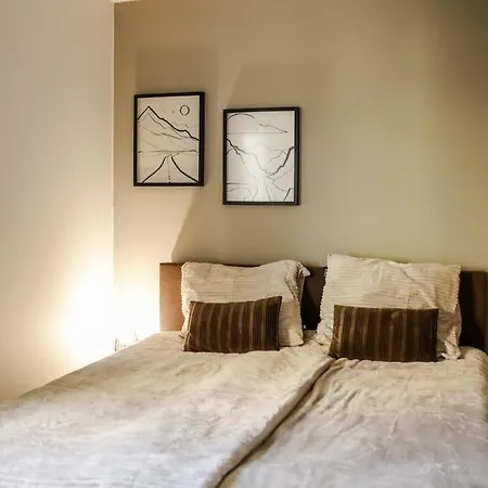 Comfortable Family With Sauna - Vp101 *